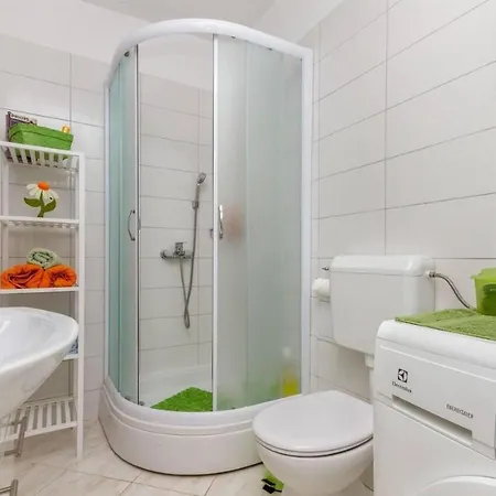 Deni Apartamento